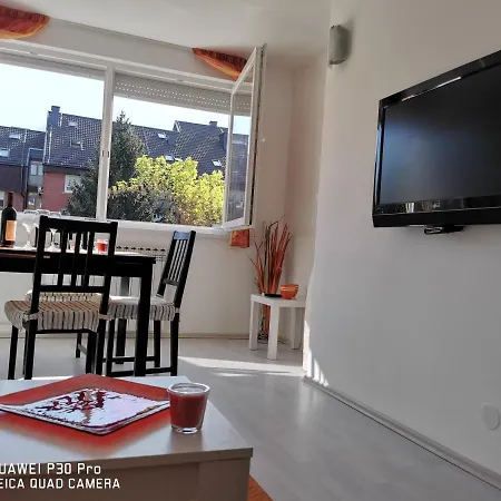 City Lake Pearl #Lake Jarun#Green Area#Free Parking#Cafes, Tram To City, Markets#Balcony&Sunny&Easy Self Check In 24-7 Zagabria Esterno foto