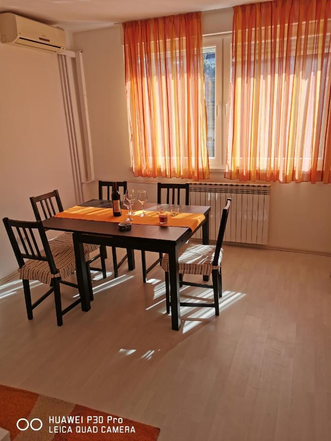 Pearl #lake Jarun#green Area#free Parking#cafes, Tram To City, Markets#balcony&sunny&easy Self Check In 24-7 * Zagabria