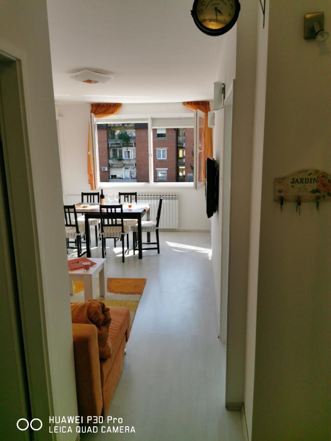 Pearl #lake Jarun#green Area#free Parking#cafes, Tram To City, Markets#balcony&sunny&easy Self Check In 24-7 Appartamento Zagabria