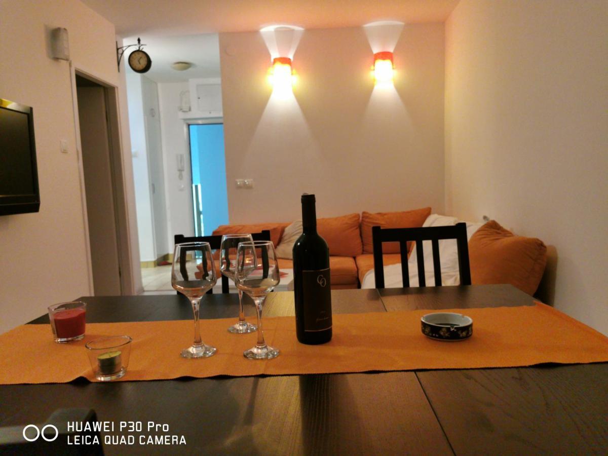 Appartamento Pearl #lake Jarun#green Area#free Parking#cafes, Tram To City, Markets#balcony&sunny&easy Self Check In 24-7 *