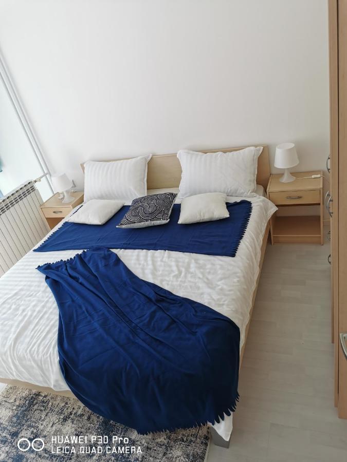 Pearl #lake Jarun#green Area#free Parking#cafes, Tram To City, Markets#balcony&sunny&easy Self Check In 24-7 *