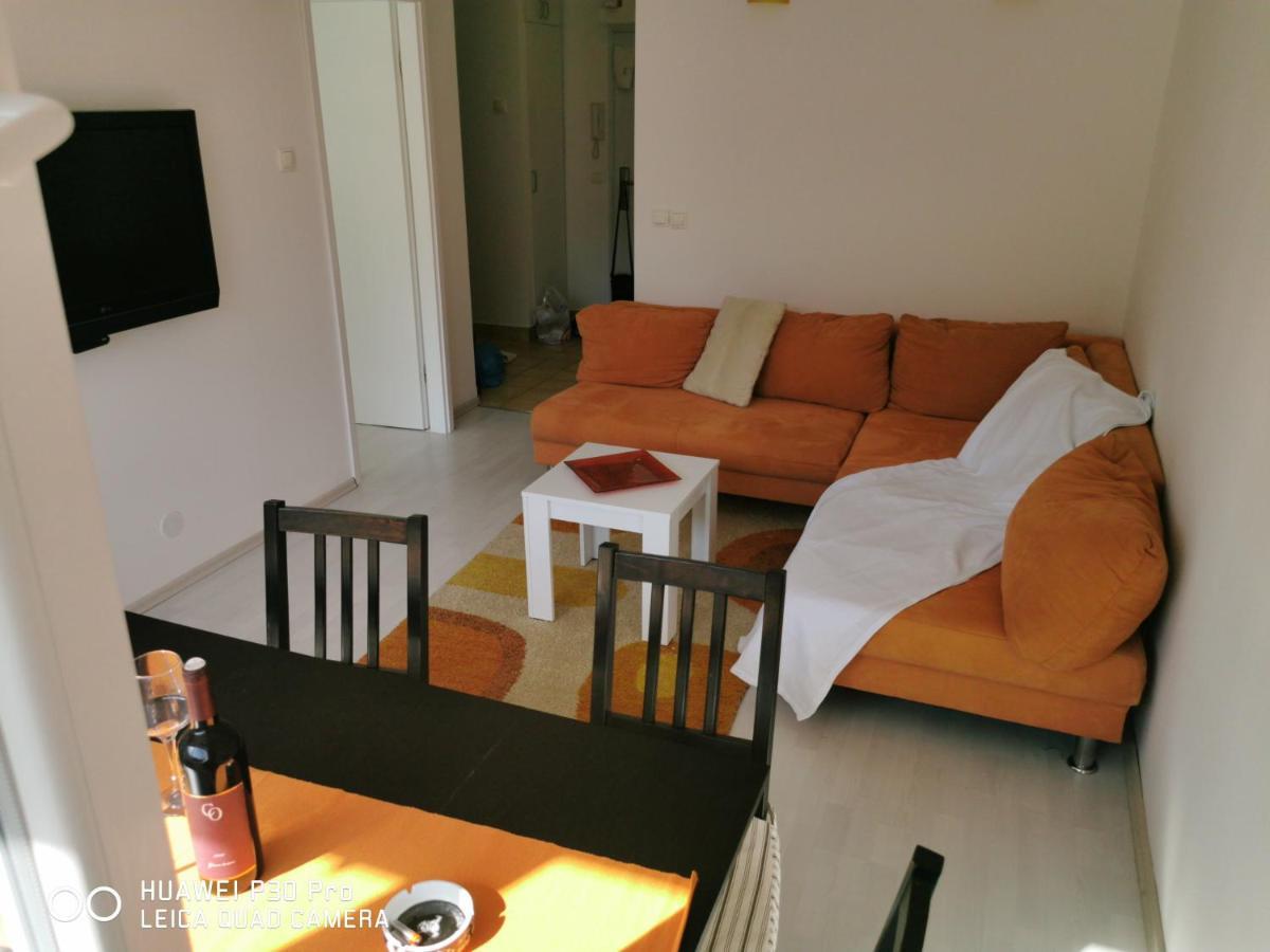 Pearl #lake Jarun#green Area#free Parking#cafes, Tram To City, Markets#balcony&sunny&easy Self Check In 24-7 *