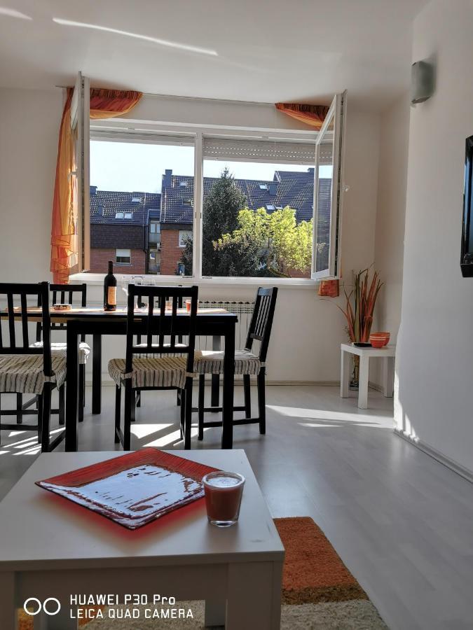 Pearl #lake Jarun#green Area#free Parking#cafes, Tram To City, Markets#balcony&sunny&easy Self Check In 24-7 Appartamento *