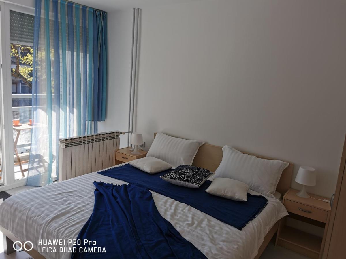 Pearl #lake Jarun#green Area#free Parking#cafes, Tram To City, Markets#balcony&sunny&easy Self Check In 24-7 Zagabria