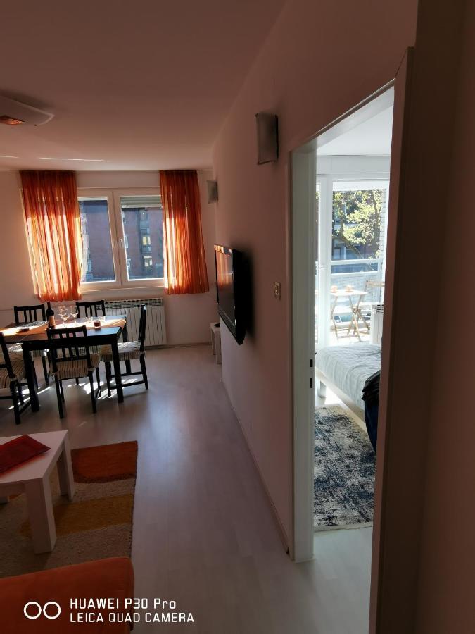 Appartamento Pearl #lake Jarun#green Area#free Parking#cafes, Tram To City, Markets#balcony&sunny&easy Self Check In 24-7 *