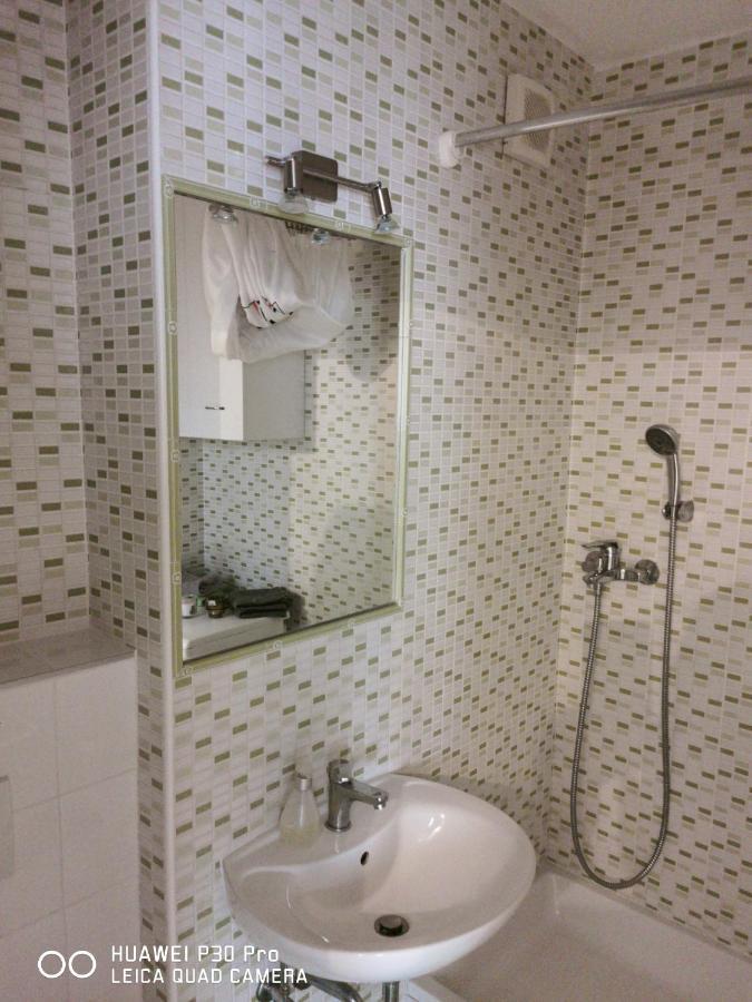 Pearl #lake Jarun#green Area#free Parking#cafes, Tram To City, Markets#balcony&sunny&easy Self Check In 24-7 Appartamento