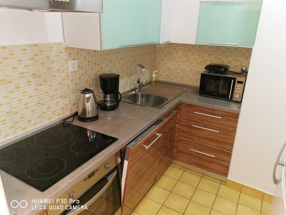 Pearl #lake Jarun#green Area#free Parking#cafes, Tram To City, Markets#balcony&sunny&easy Self Check In 24-7 Appartamento